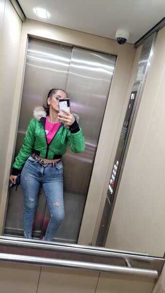 Masaj de relaxare, Militari Residence,